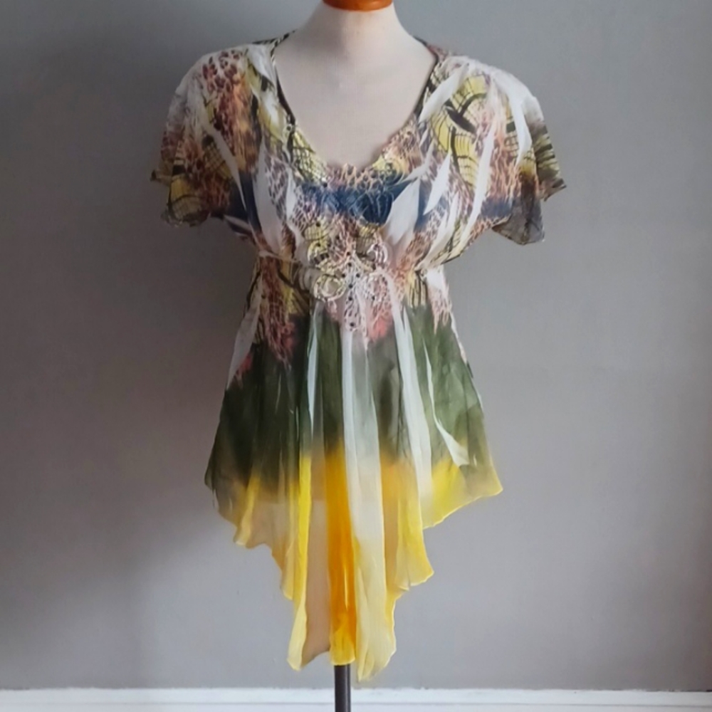 Today's designer  Size M multi colored